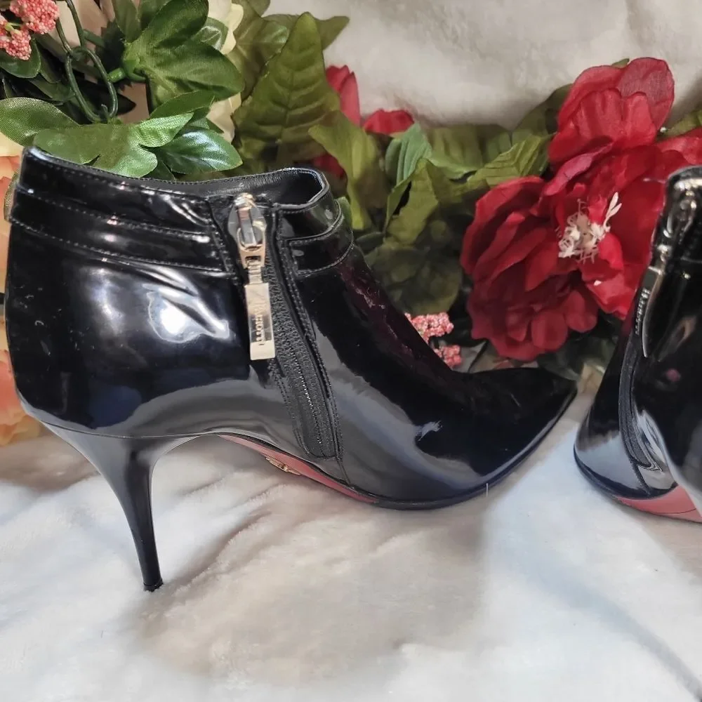 Cesare Paciotti Stiletto Bootie EUC